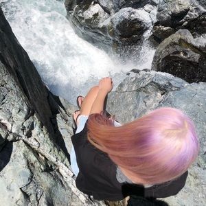 Meet your Posher, Danica